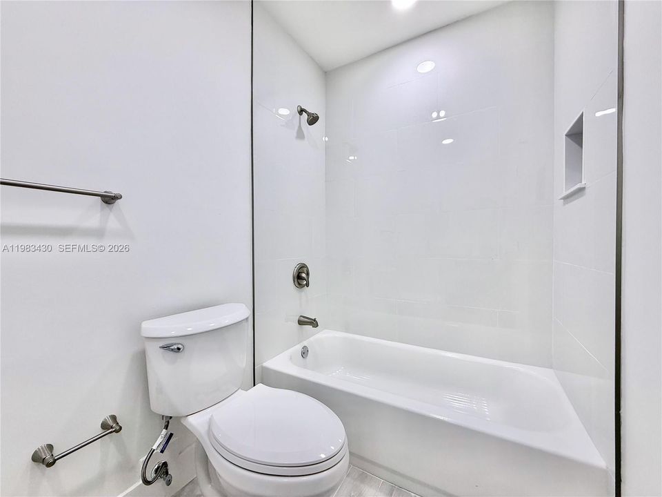 For Sale: $390,000 (3 beds, 2 baths, 1796 Square Feet)