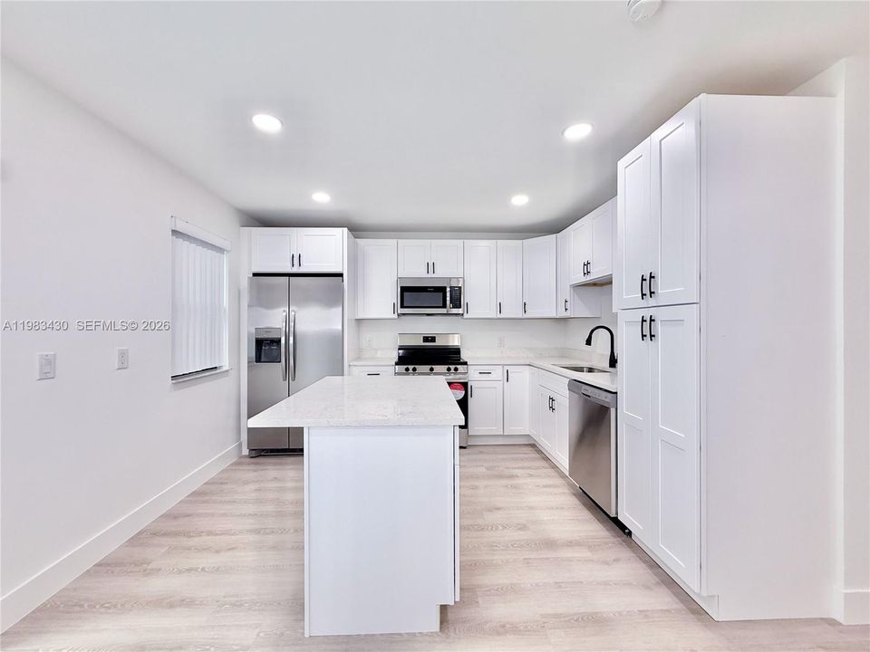 For Sale: $390,000 (3 beds, 2 baths, 1796 Square Feet)