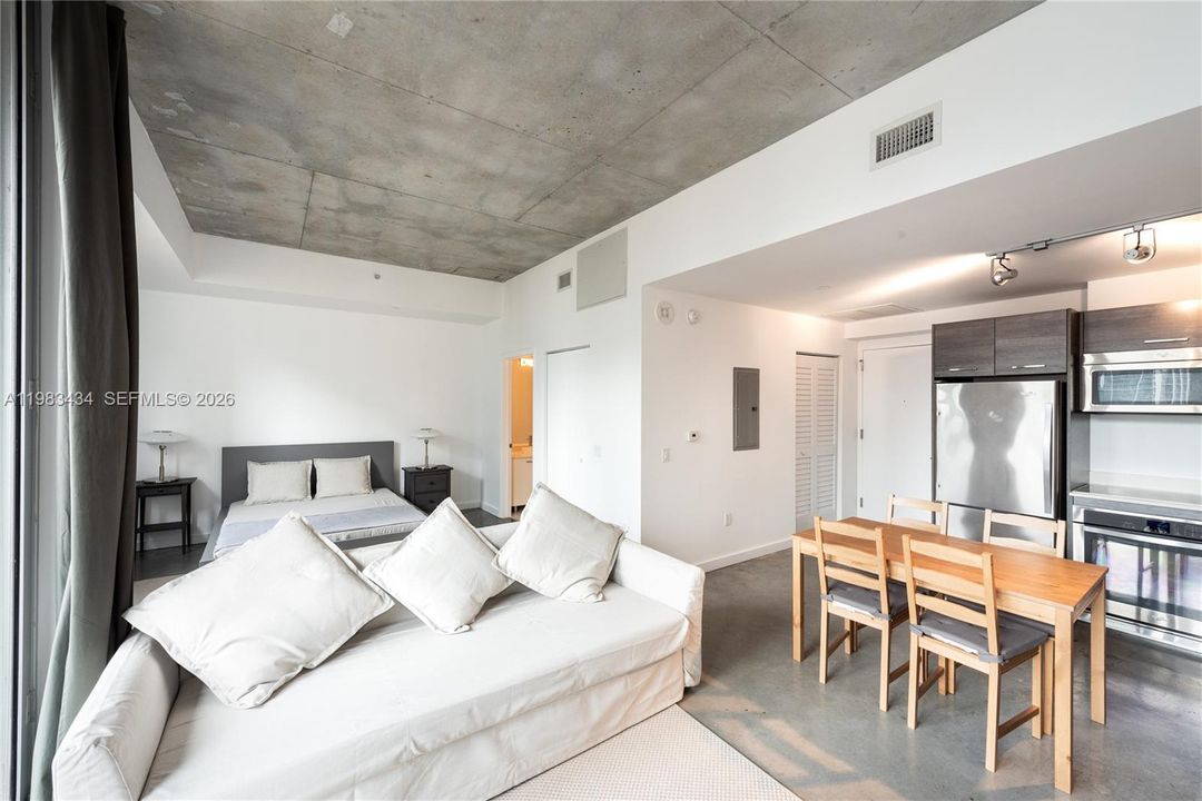 Activo con contrato: $325,000 (1 camas, 1 baños, 533 Pies cuadrados)