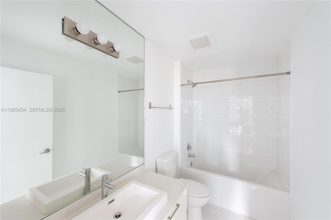 Activo con contrato: $325,000 (1 camas, 1 baños, 533 Pies cuadrados)