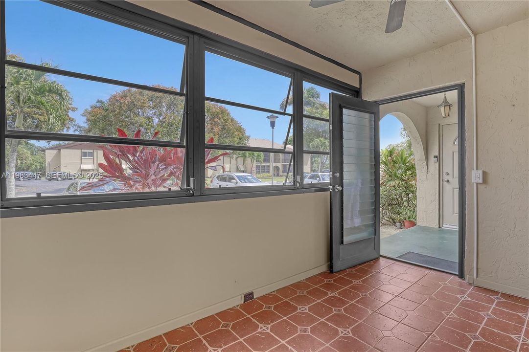 En Venta: $150,000 (2 camas, 1 baños, 935 Pies cuadrados)