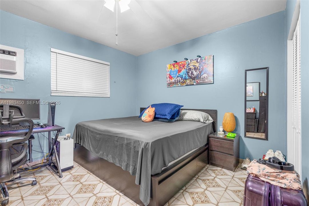 UNIT 4 2BED/1BATH $1700/MONTH