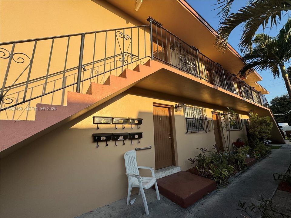 For Sale: $1,375,000 (0 beds, 0 baths, 4652 Square Feet)