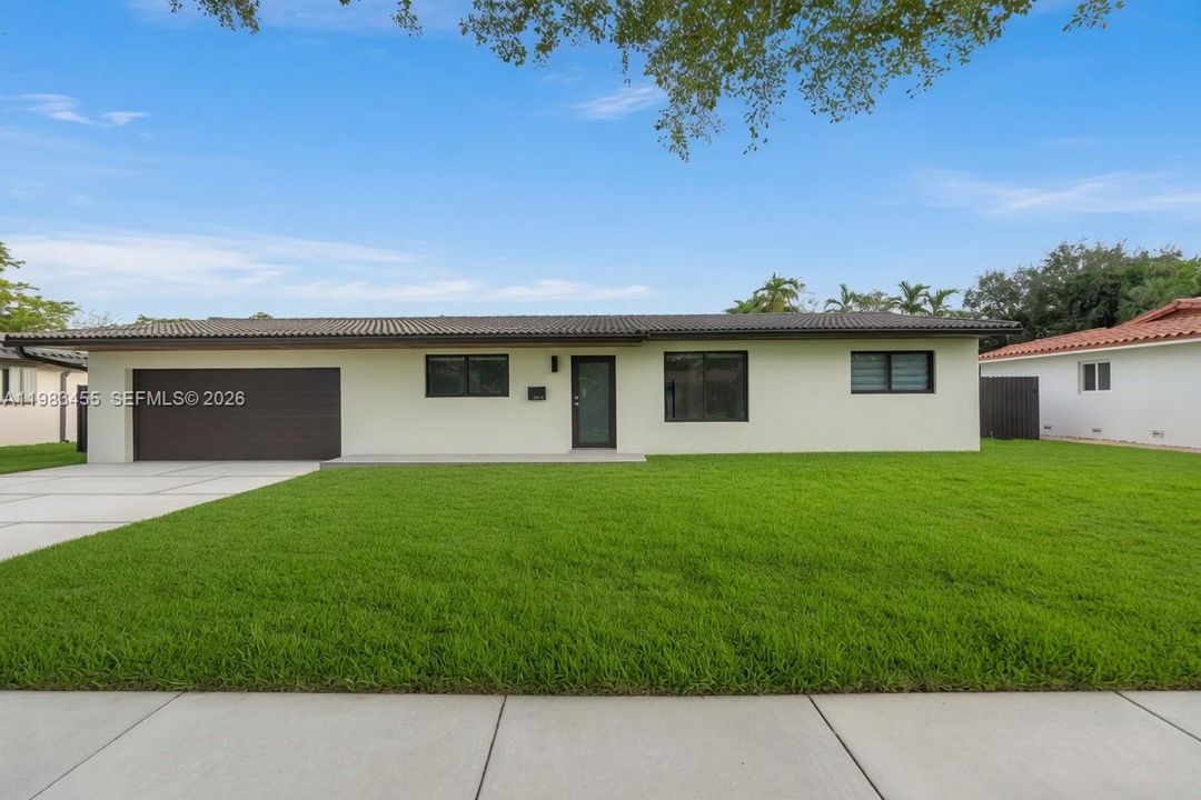 For Sale: $959,900 (3 beds, 2 baths, 1040 Square Feet)