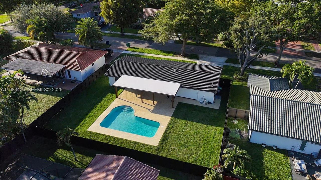 For Sale: $959,900 (3 beds, 2 baths, 1040 Square Feet)