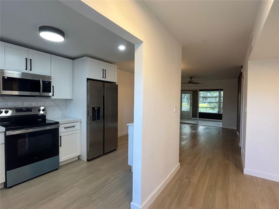 На продажу: $157,777 (1 спален, 1 ванн, 700 Квадратных фут)