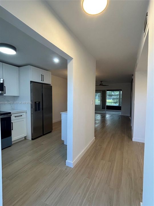 На продажу: $157,777 (1 спален, 1 ванн, 700 Квадратных фут)