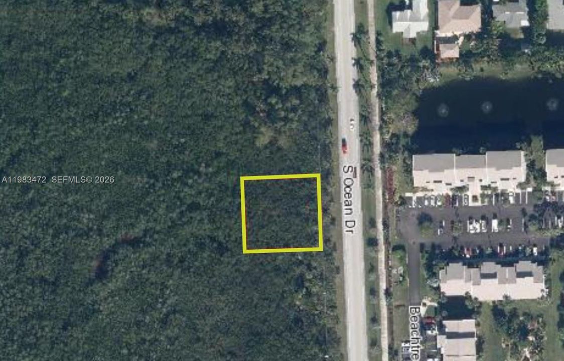 En Venta: $100,000 (0.35 acres)