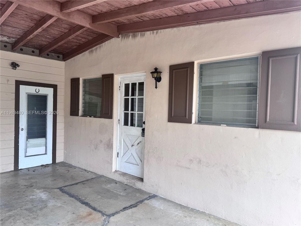 Activo con contrato: $190,000 (2 camas, 1 baños, 1031 Pies cuadrados)