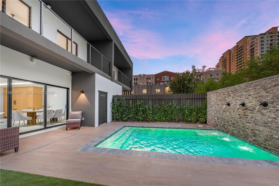 For Sale: $1,495,000 (4 beds, 4 baths, 2750 Square Feet)