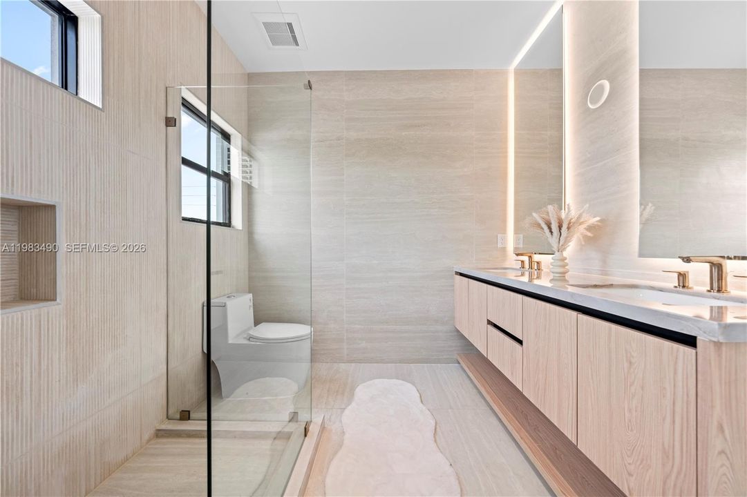For Sale: $1,495,000 (4 beds, 4 baths, 2750 Square Feet)
