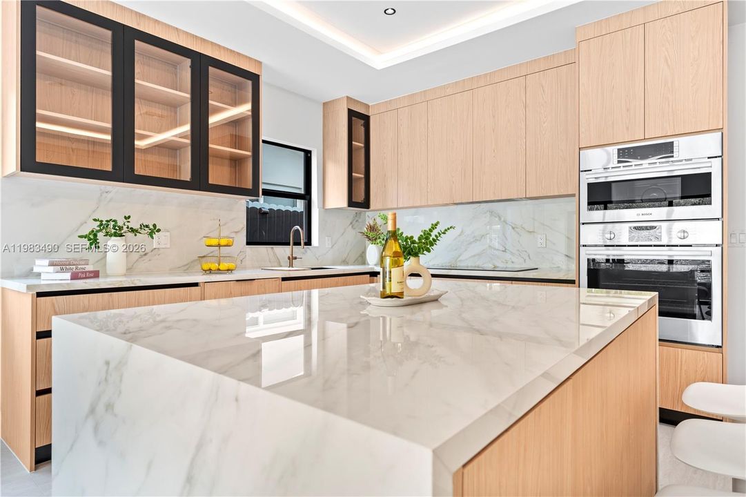 For Sale: $1,495,000 (4 beds, 4 baths, 2750 Square Feet)