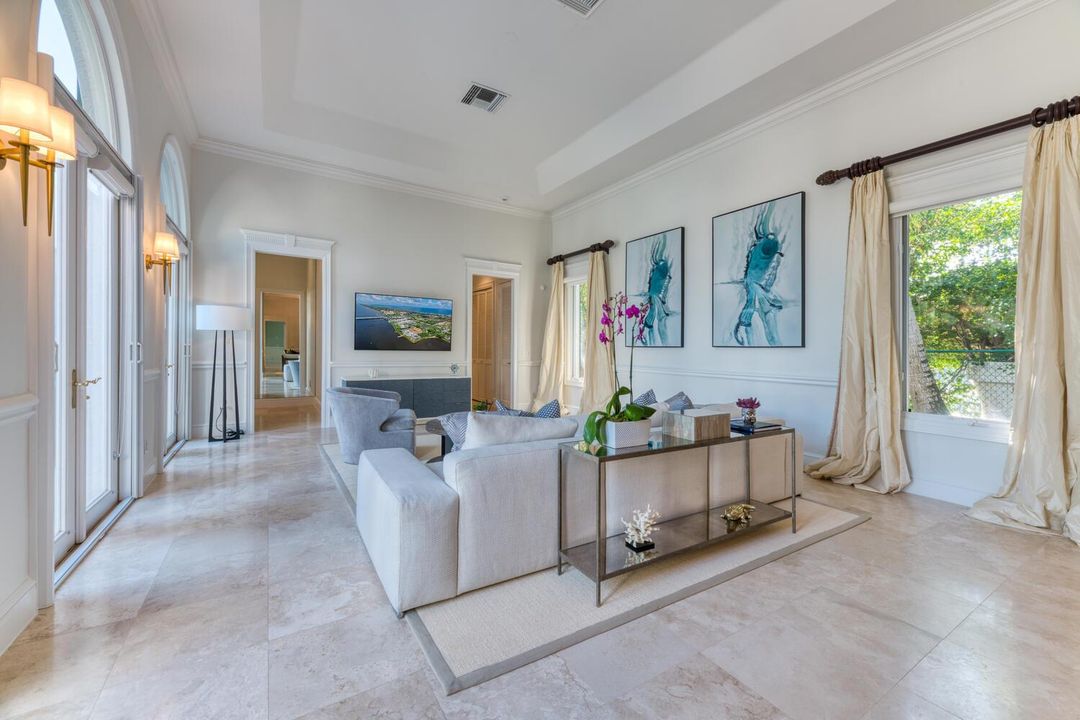2258 Ibis Isle Rd E Palm Beach-large-018
