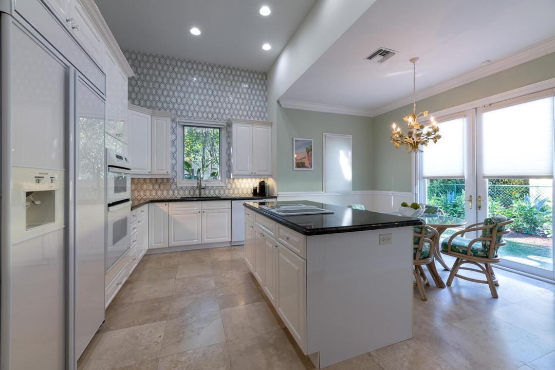2258 Ibis Isle Rd E Palm Beach-large-028