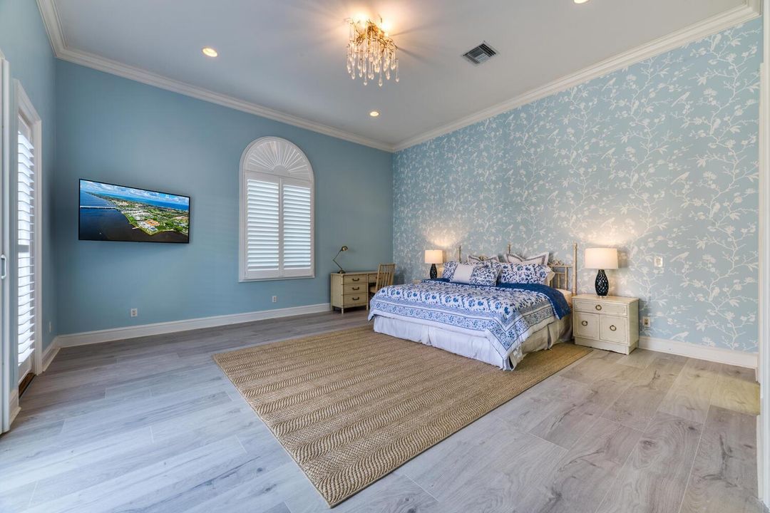 2258 Ibis Isle Rd E Palm Beach-large-025