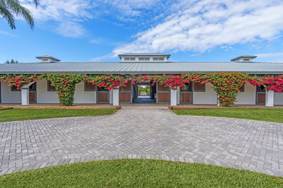 1-web-or-mls-A7408685