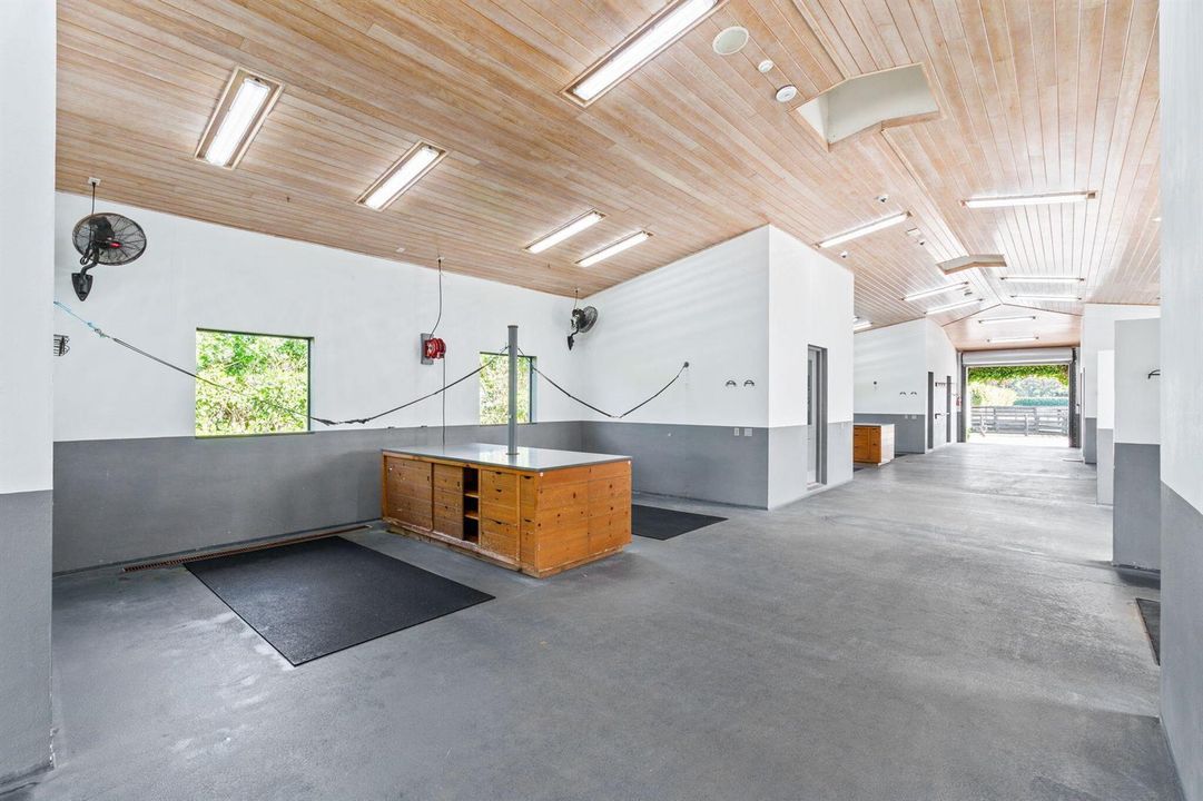 27-web-or-mls-A7408822