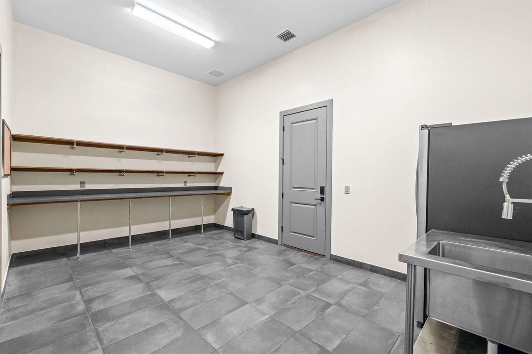 23-web-or-mls-A7408797