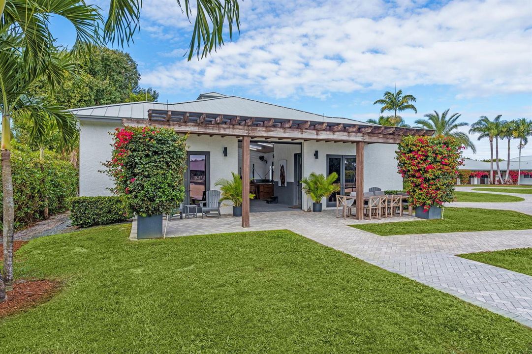6-web-or-mls-A7408690