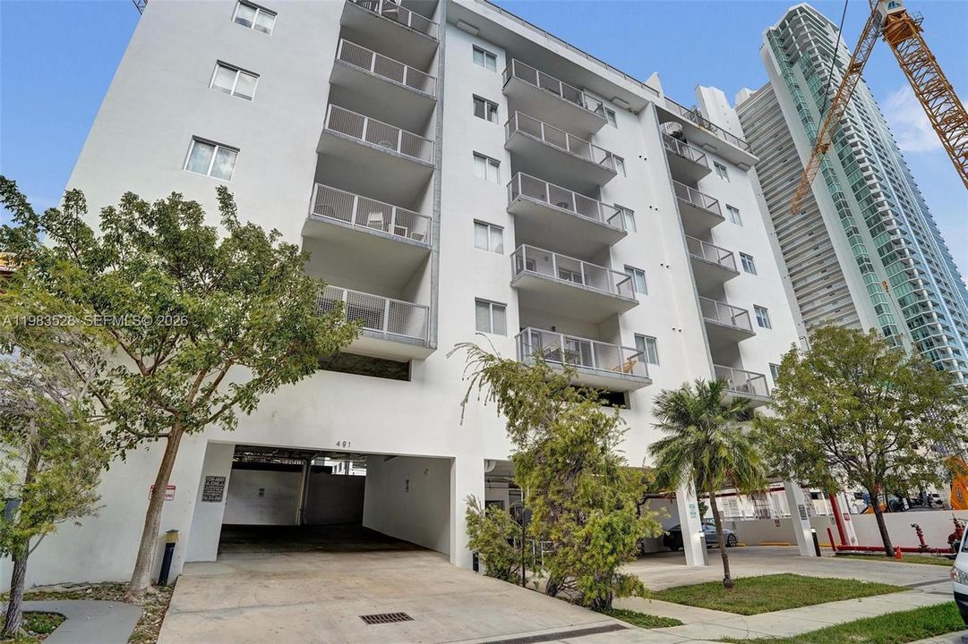 En Venta: $385,000 (1 camas, 1 baños, 641 Pies cuadrados)