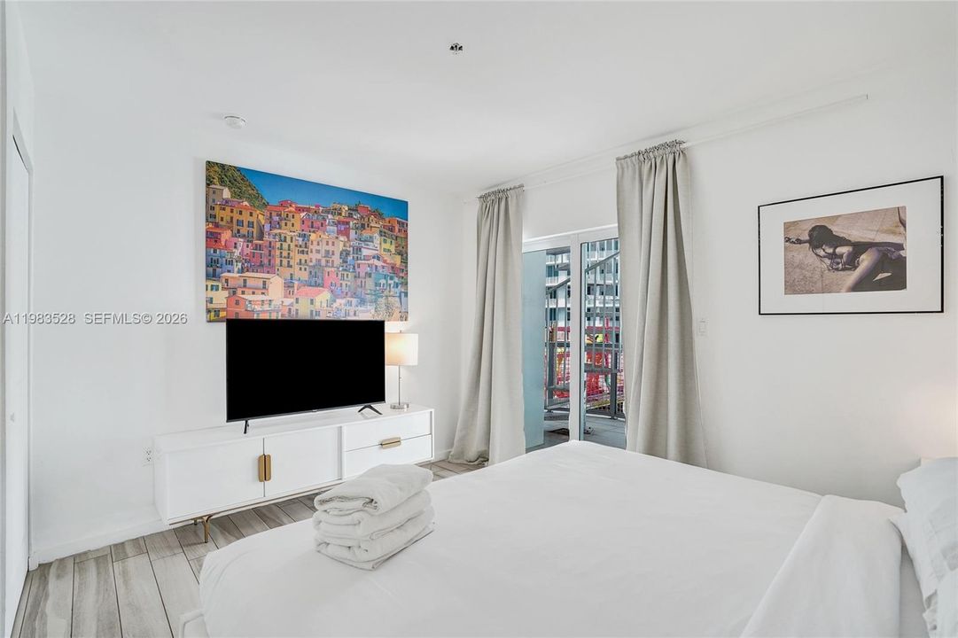 En Venta: $385,000 (1 camas, 1 baños, 641 Pies cuadrados)