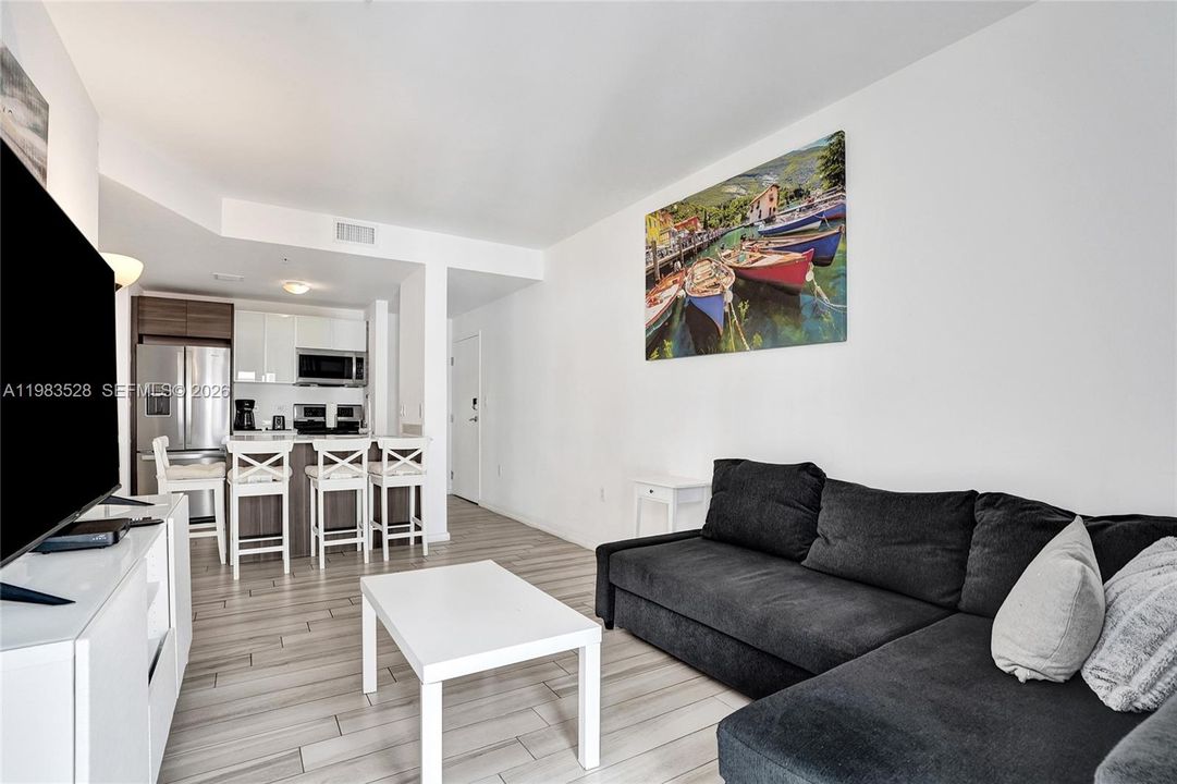 En Venta: $385,000 (1 camas, 1 baños, 641 Pies cuadrados)