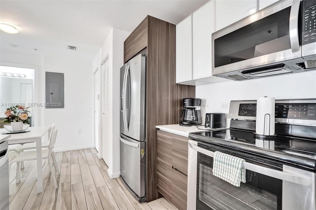 En Venta: $385,000 (1 camas, 1 baños, 641 Pies cuadrados)
