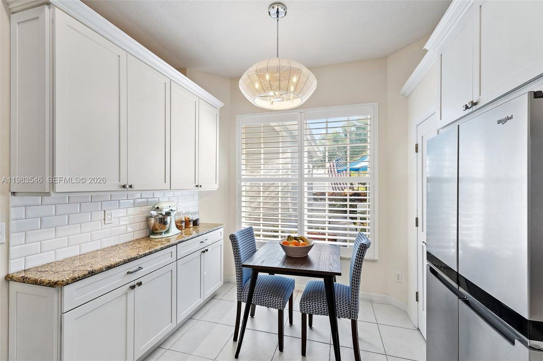 Recently Rented: $3,000 (2 beds, 2 baths, 1338 Square Feet)
