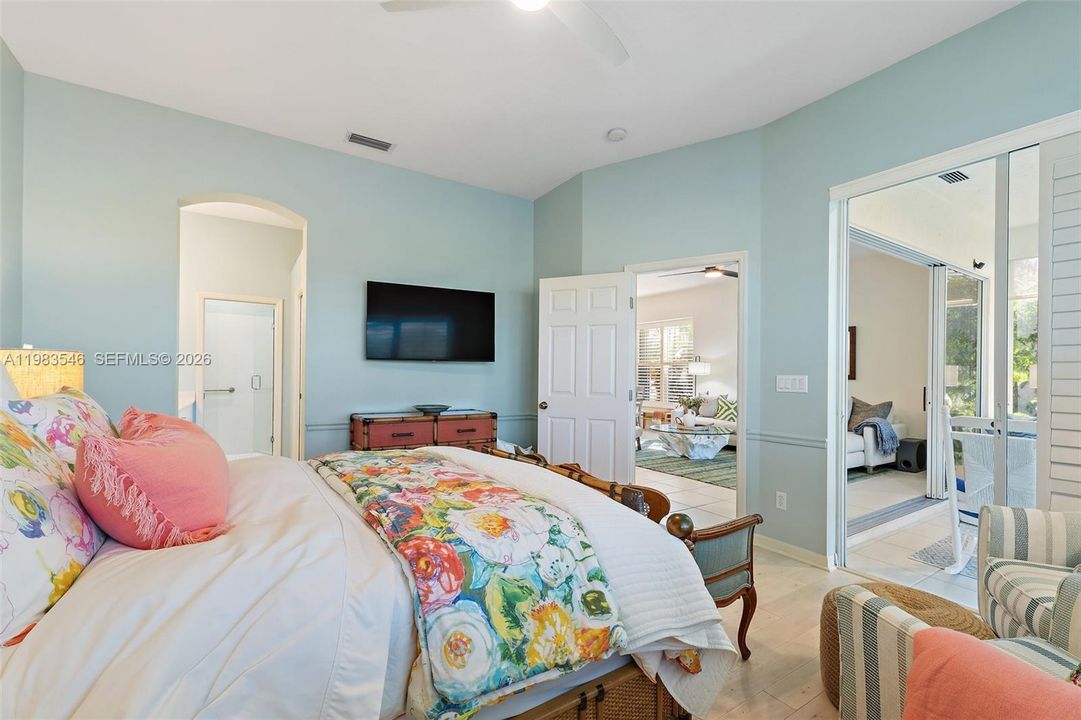 Recently Rented: $3,000 (2 beds, 2 baths, 1338 Square Feet)