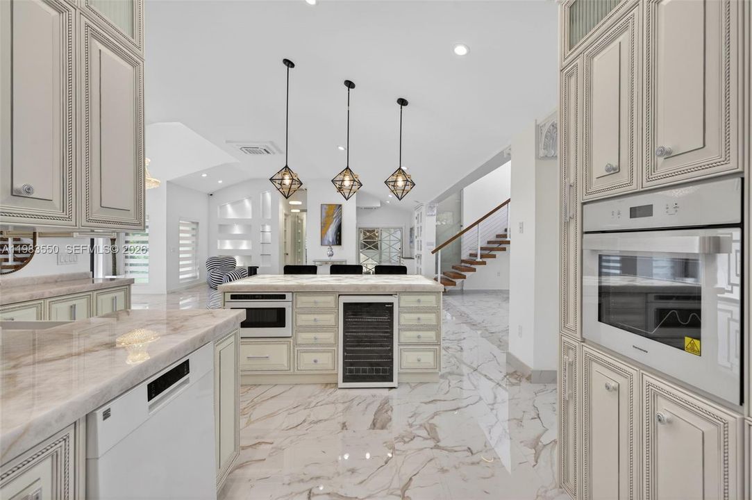 En Venta: $3,700,000 (4 camas, 4 baños, 3727 Pies cuadrados)