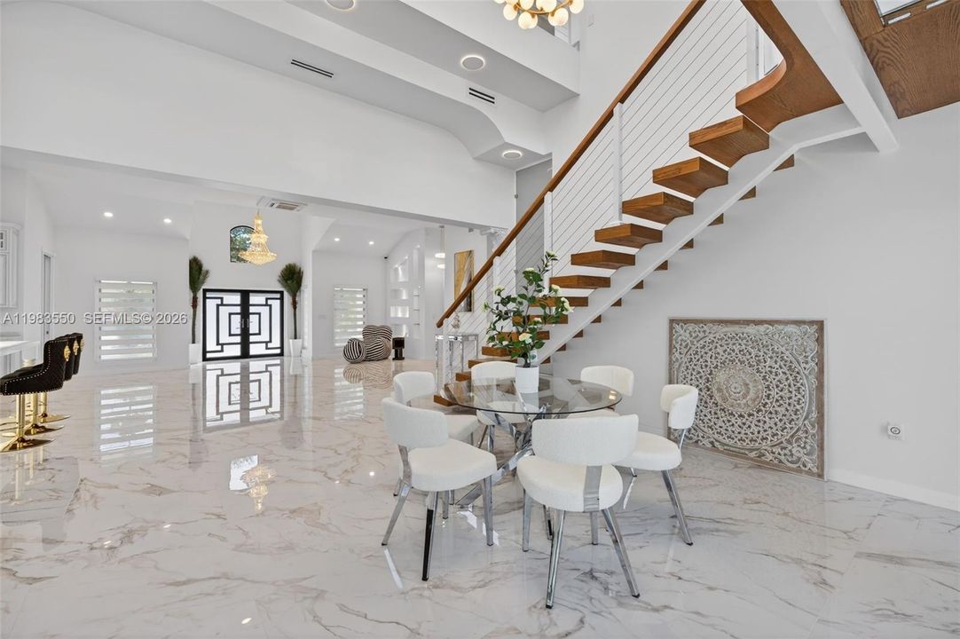 En Venta: $3,700,000 (4 camas, 4 baños, 3727 Pies cuadrados)