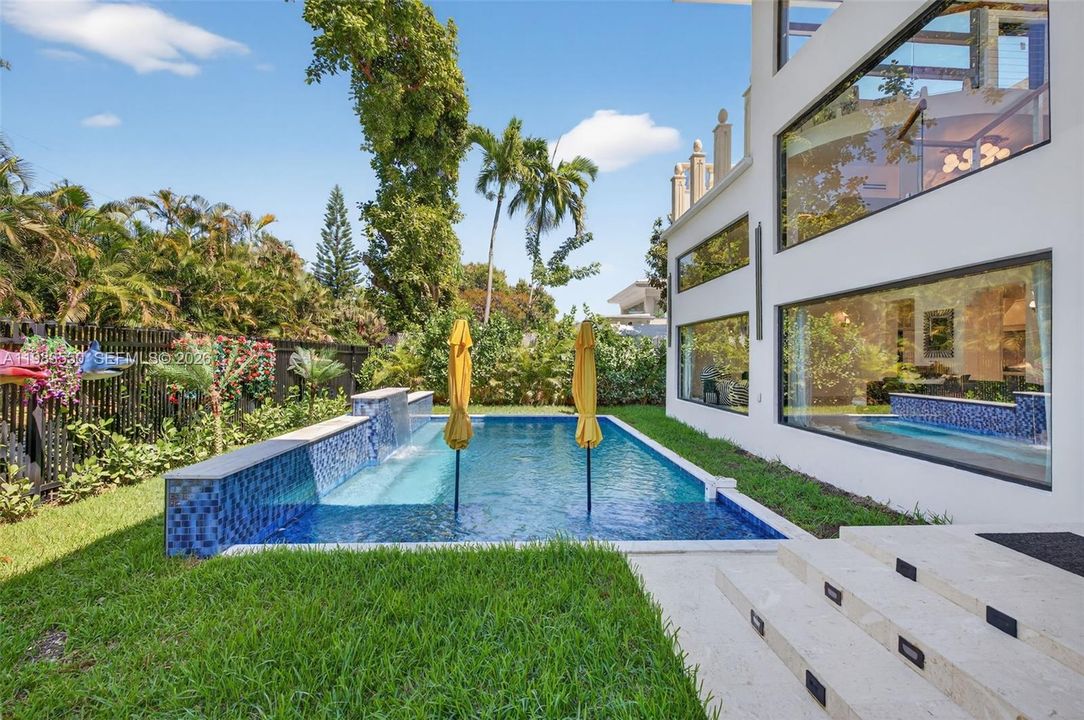 En Venta: $3,700,000 (4 camas, 4 baños, 3727 Pies cuadrados)