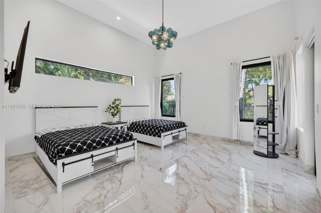En Venta: $3,700,000 (4 camas, 4 baños, 3727 Pies cuadrados)