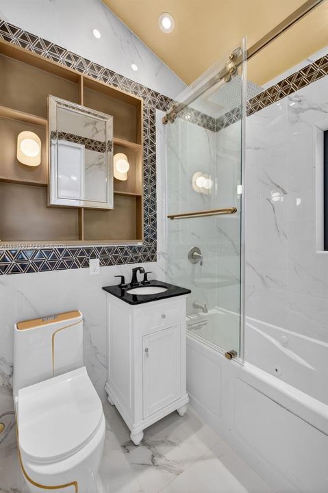 En Venta: $3,700,000 (4 camas, 4 baños, 3727 Pies cuadrados)