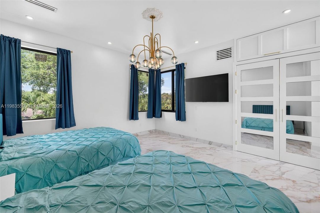 En Venta: $3,700,000 (4 camas, 4 baños, 3727 Pies cuadrados)
