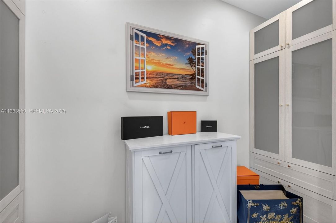 En Venta: $3,700,000 (4 camas, 4 baños, 3727 Pies cuadrados)