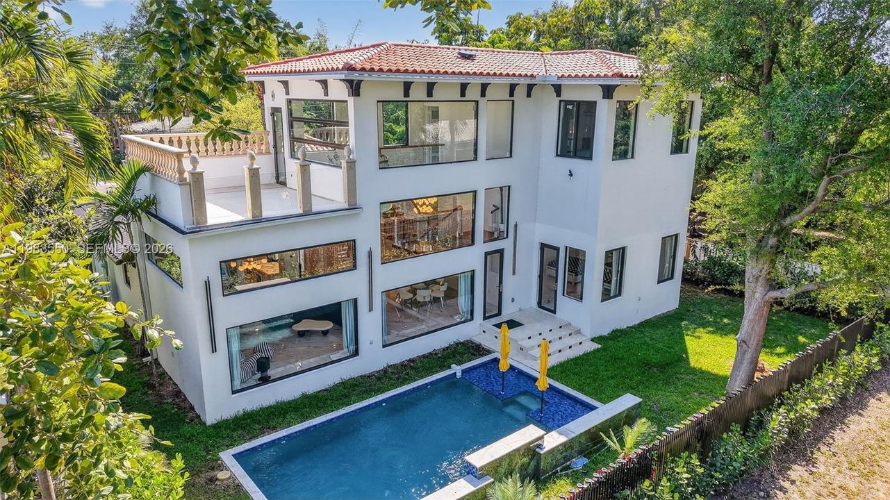 En Venta: $3,700,000 (4 camas, 4 baños, 3727 Pies cuadrados)
