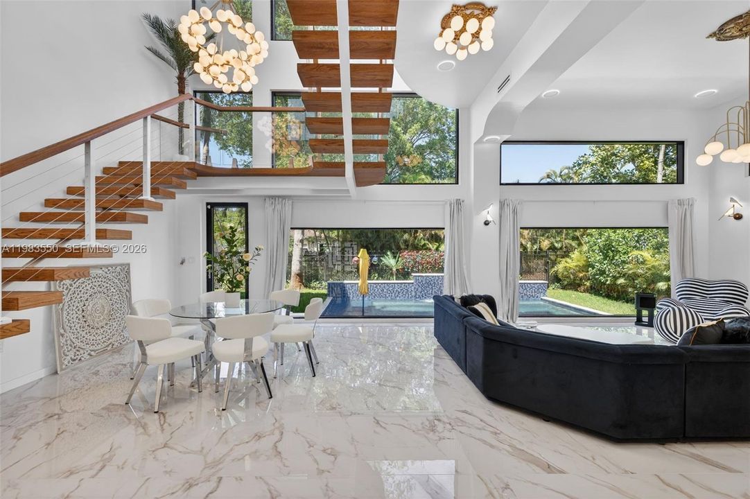 En Venta: $3,700,000 (4 camas, 4 baños, 3727 Pies cuadrados)