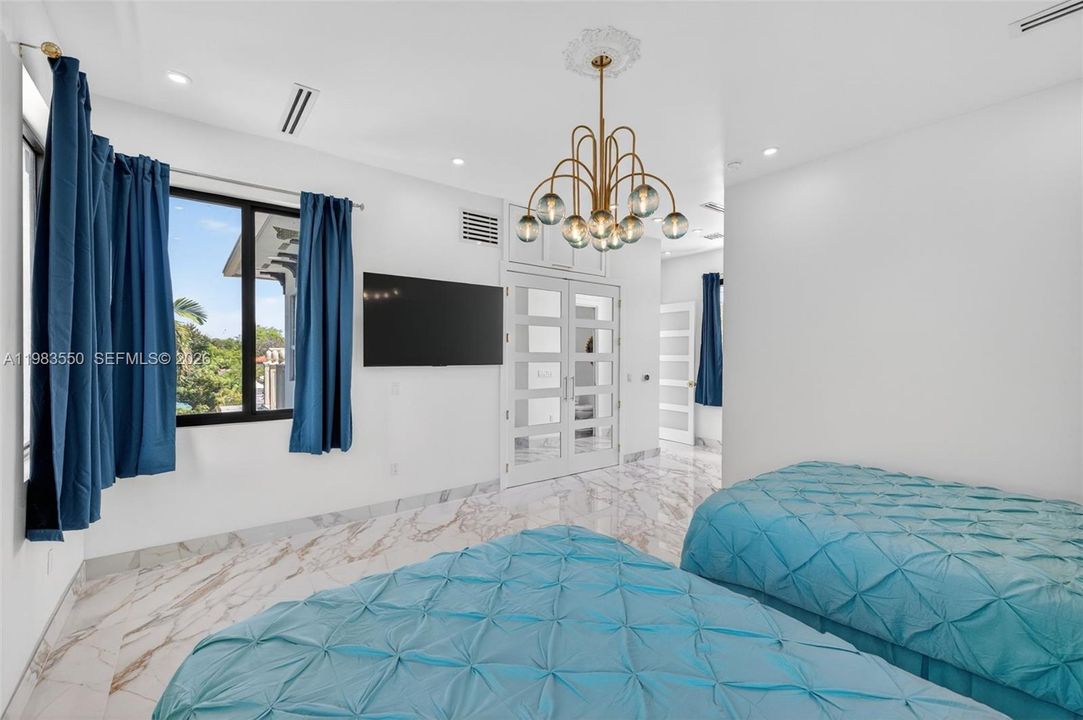En Venta: $3,700,000 (4 camas, 4 baños, 3727 Pies cuadrados)