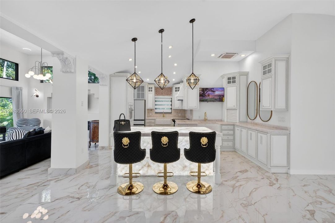 En Venta: $3,700,000 (4 camas, 4 baños, 3727 Pies cuadrados)