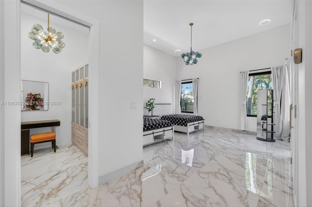 En Venta: $3,700,000 (4 camas, 4 baños, 3727 Pies cuadrados)