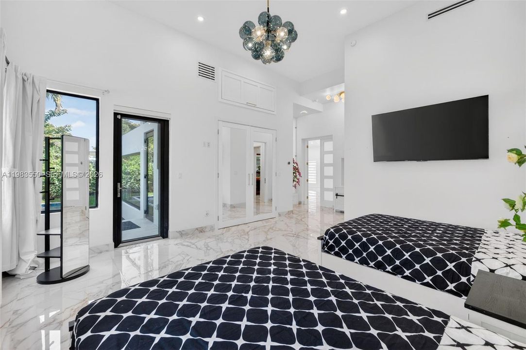 En Venta: $3,700,000 (4 camas, 4 baños, 3727 Pies cuadrados)