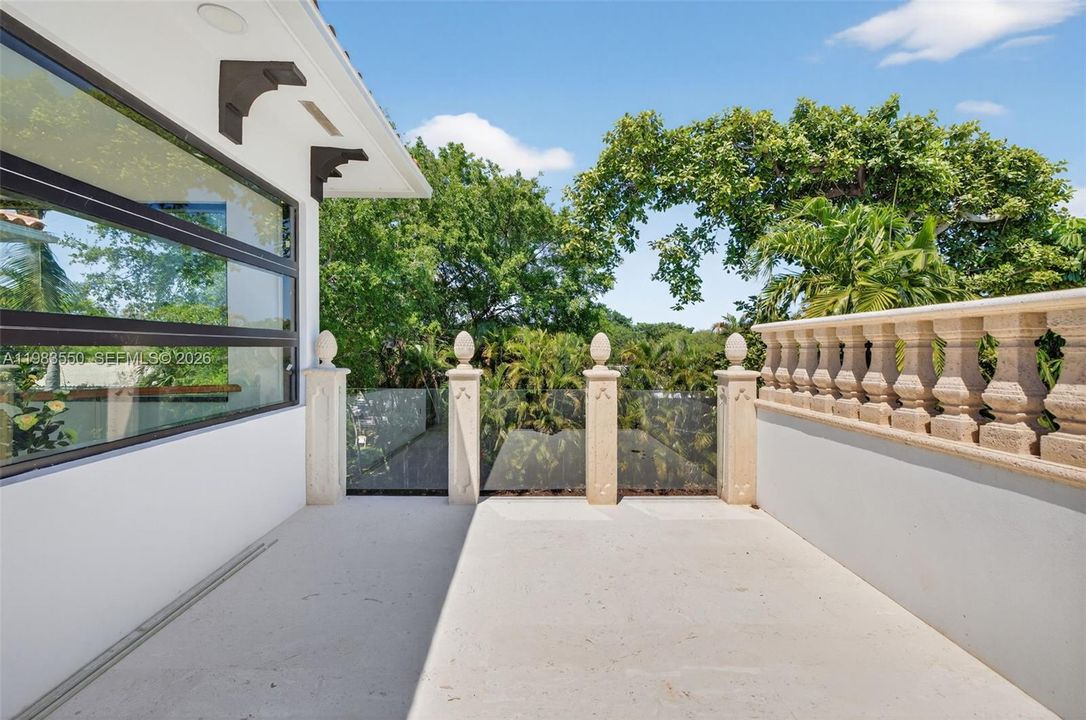 En Venta: $3,700,000 (4 camas, 4 baños, 3727 Pies cuadrados)