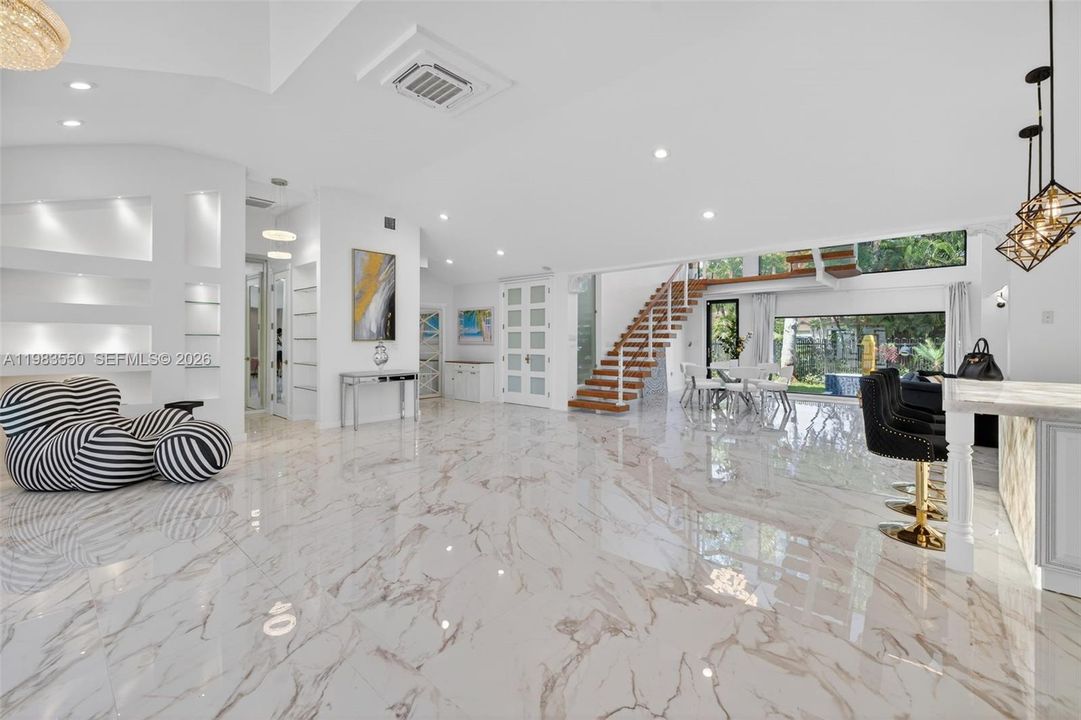 En Venta: $3,700,000 (4 camas, 4 baños, 3727 Pies cuadrados)