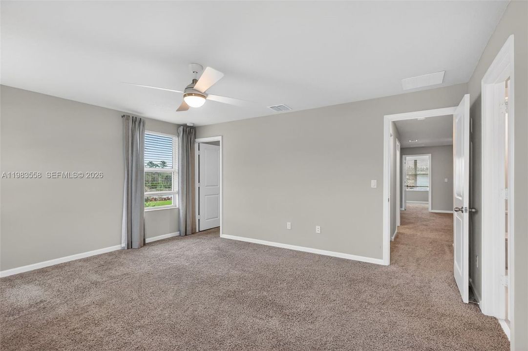 En Venta: $445,000 (3 camas, 2 baños, 1804 Pies cuadrados)