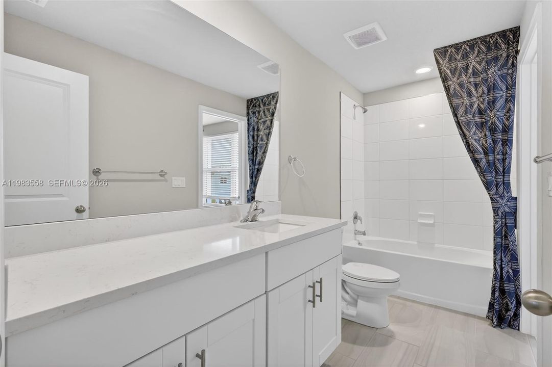 En Venta: $445,000 (3 camas, 2 baños, 1804 Pies cuadrados)