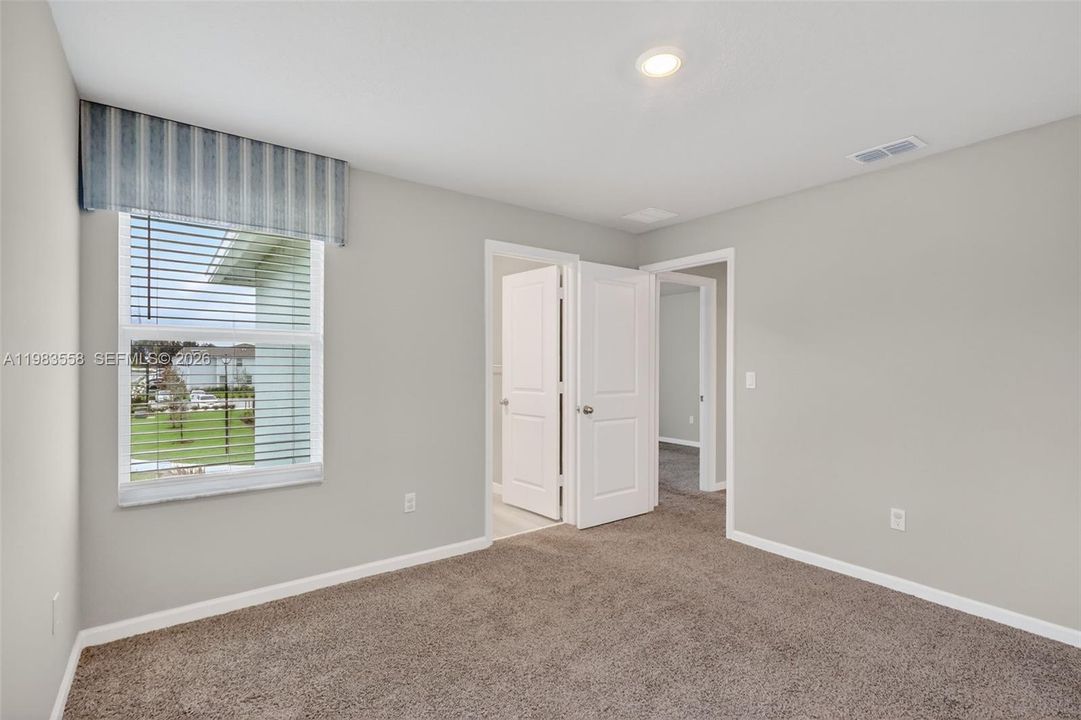 En Venta: $445,000 (3 camas, 2 baños, 1804 Pies cuadrados)