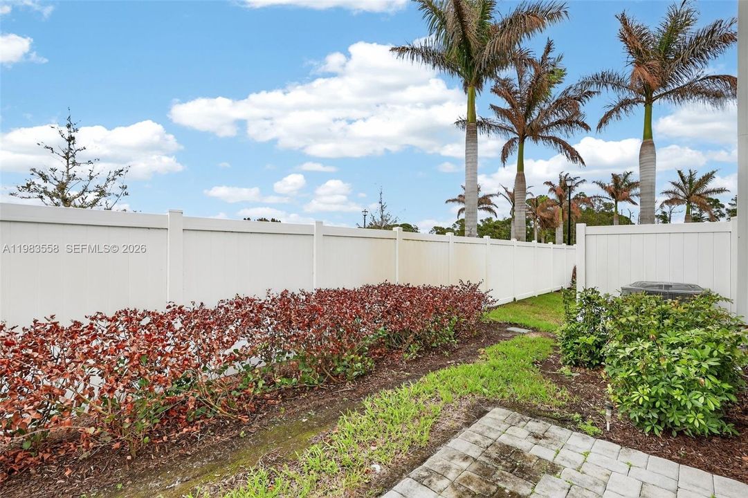 En Venta: $445,000 (3 camas, 2 baños, 1804 Pies cuadrados)