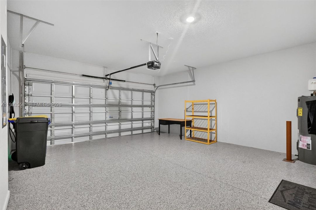 En Venta: $445,000 (3 camas, 2 baños, 1804 Pies cuadrados)