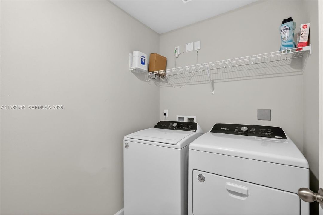 En Venta: $445,000 (3 camas, 2 baños, 1804 Pies cuadrados)